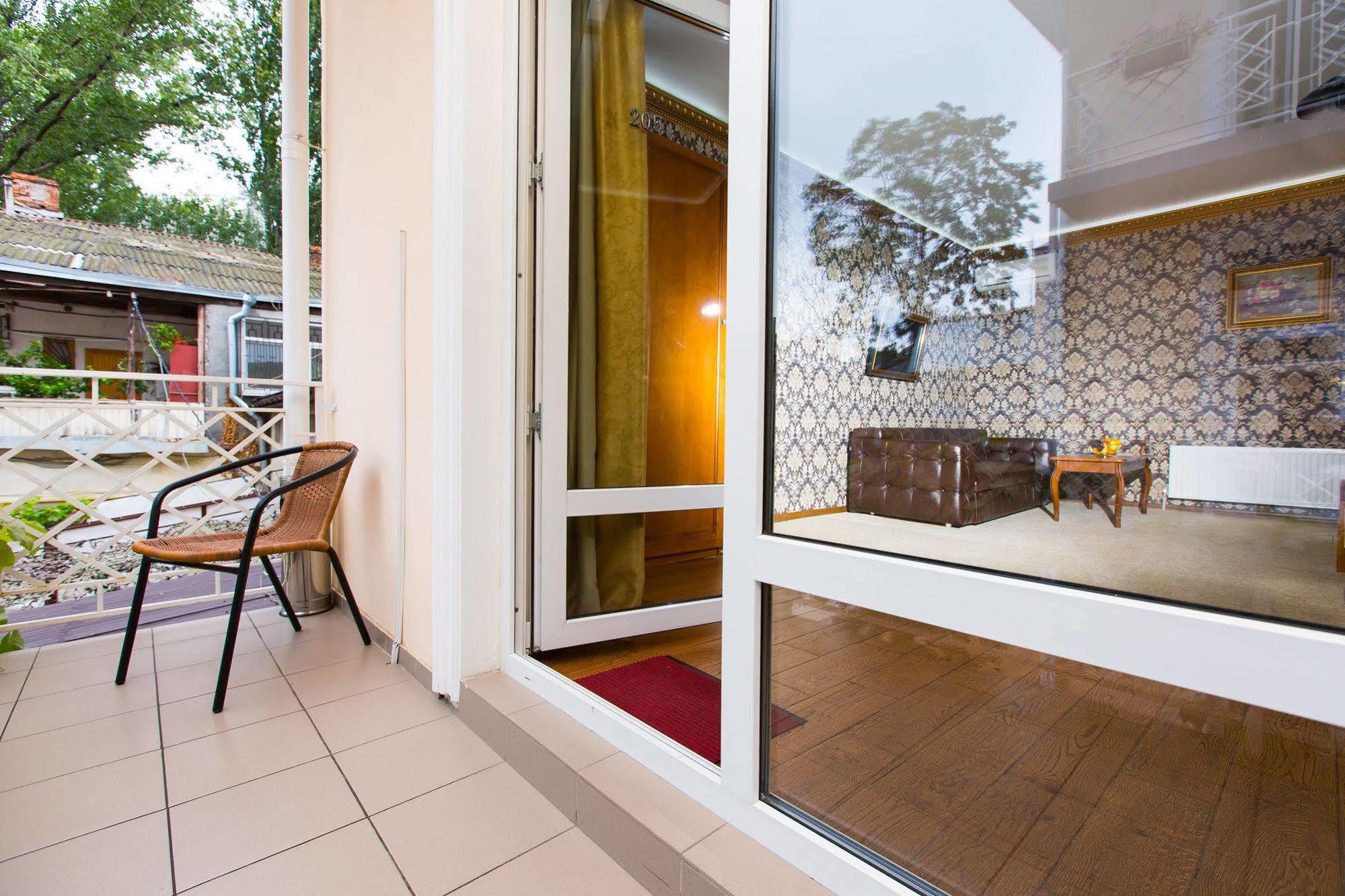 Apart Hotel Clumba Odessa Zewnętrze zdjęcie