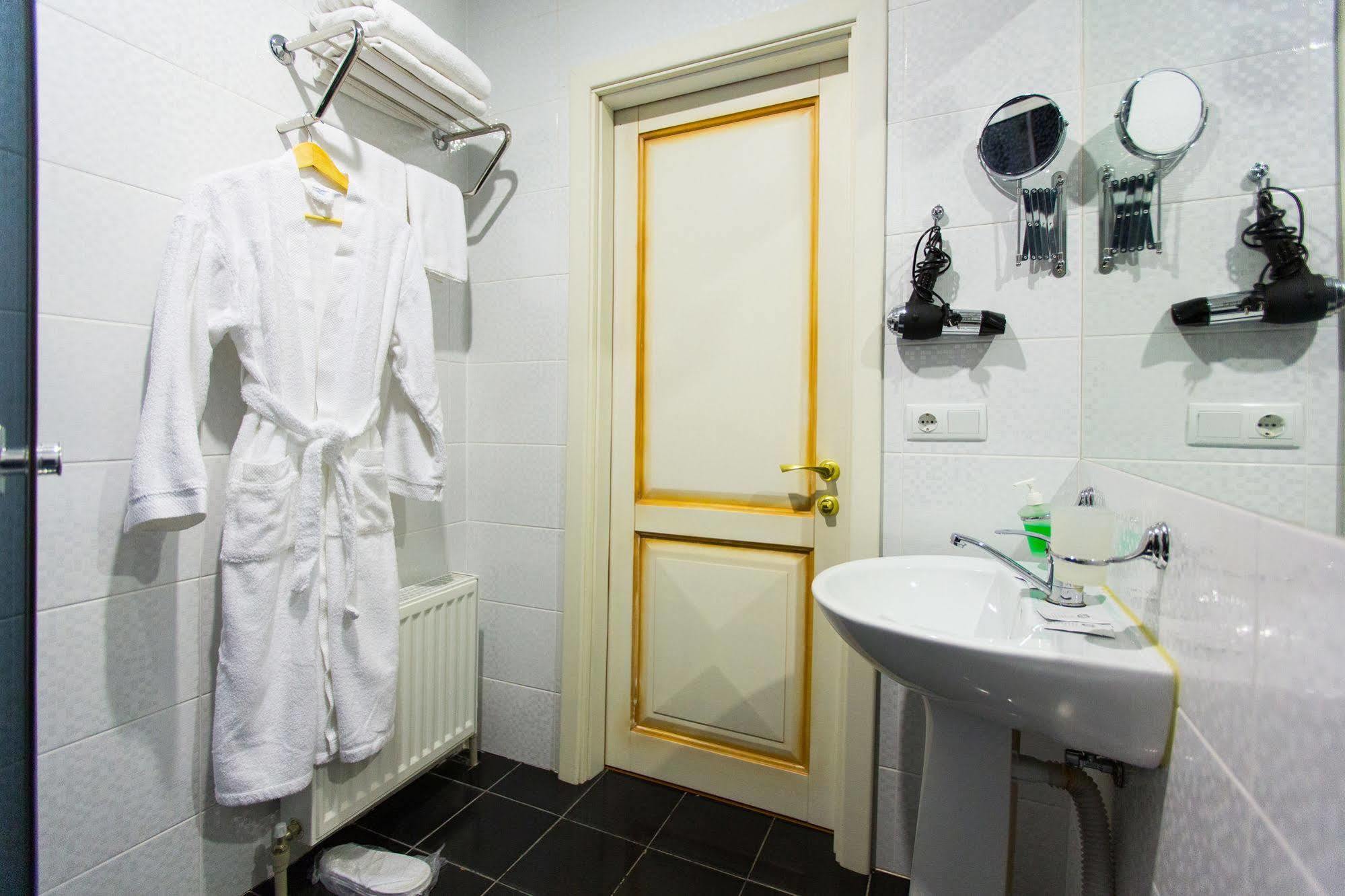 Apart Hotel Clumba Odessa Zewnętrze zdjęcie