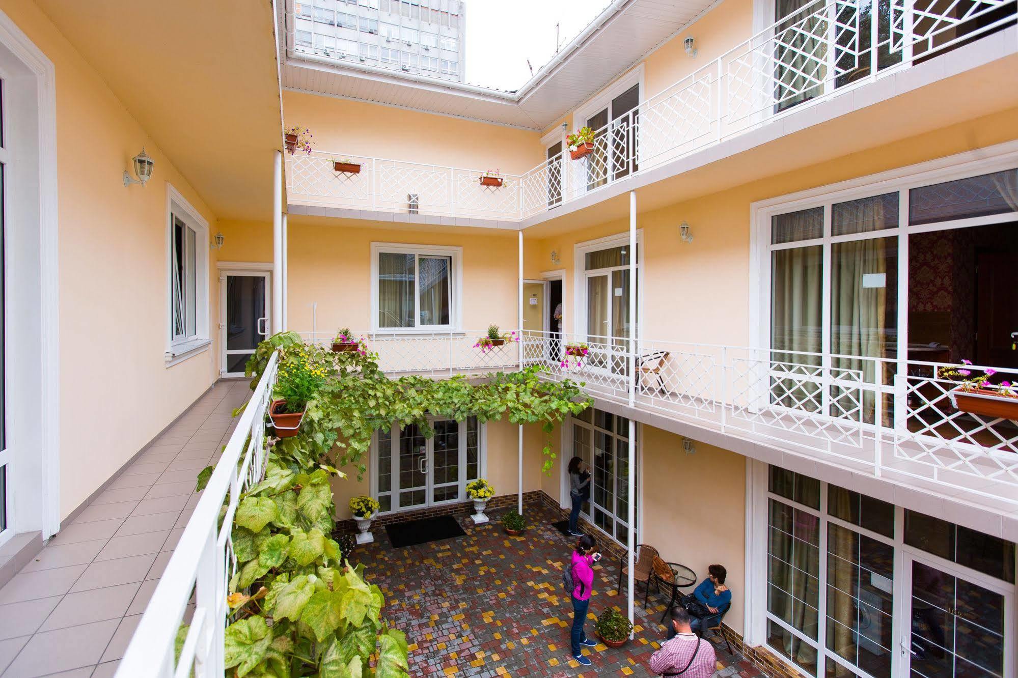 Apart Hotel Clumba Odessa Zewnętrze zdjęcie